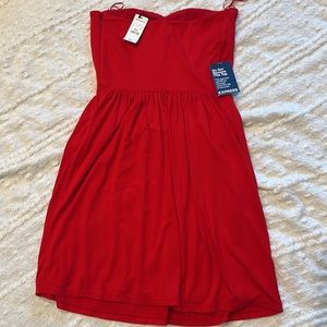 NWT cute flowy Red Express Dress ❤️